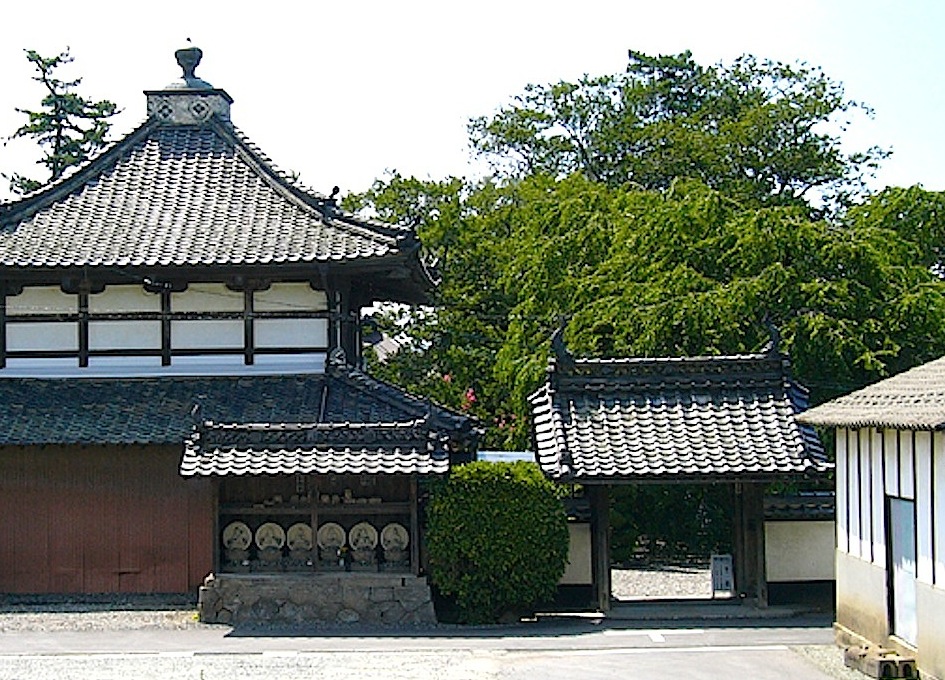 典厩寺の山門