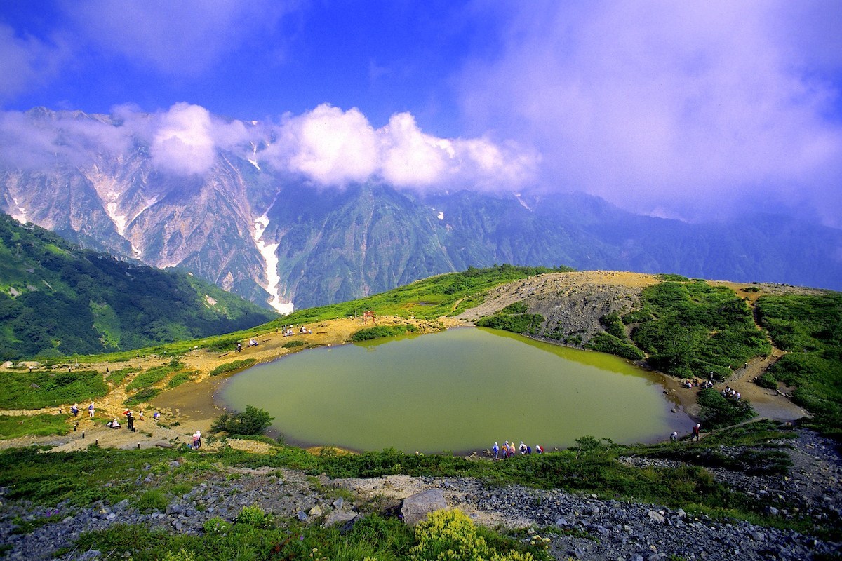 八方池