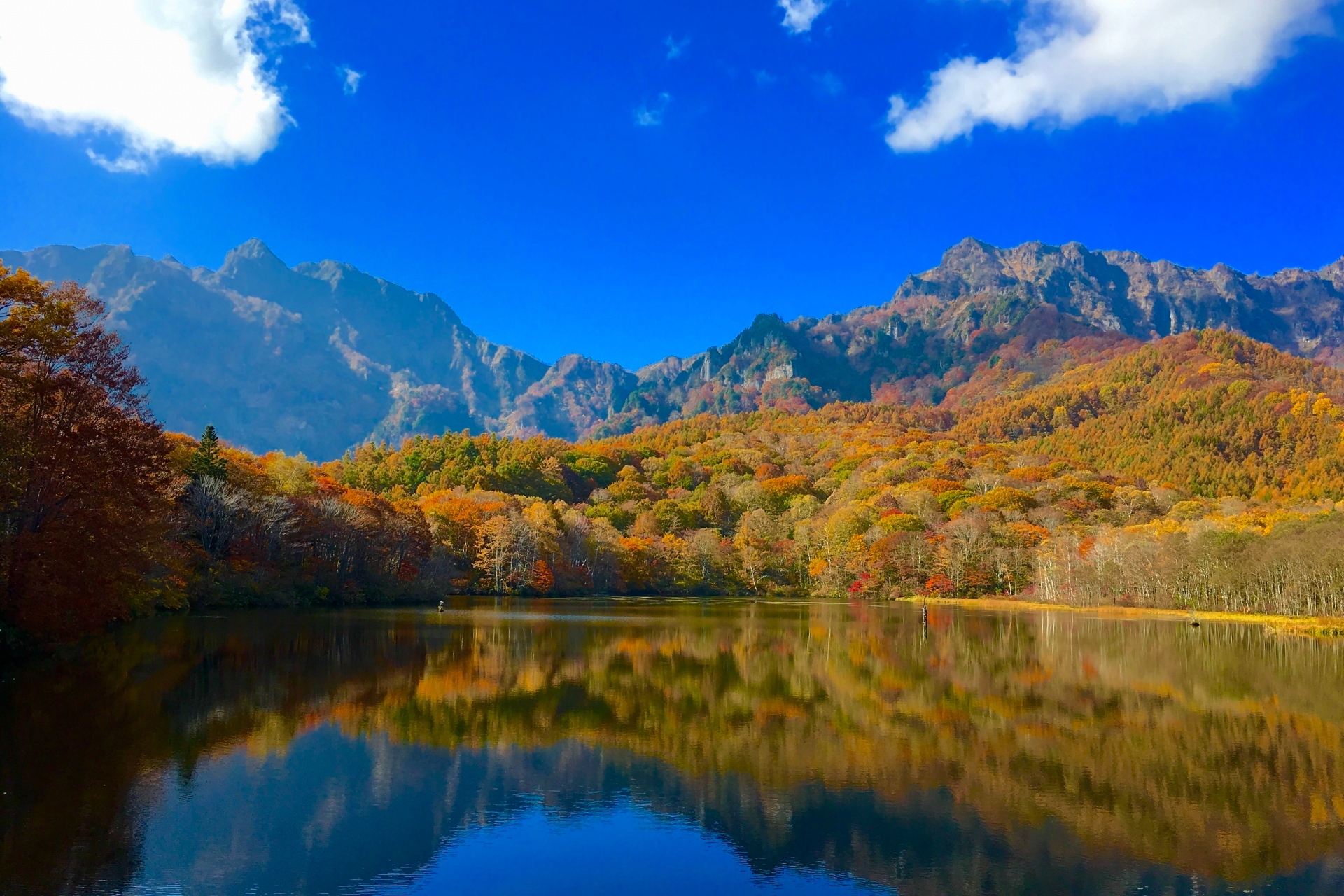 戸隠高原・鏡池